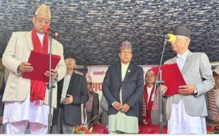 नवनियुक्त मुख्यमन्त्री  बानियाँद्वारा पद तथा गोपनीयताको सपथ