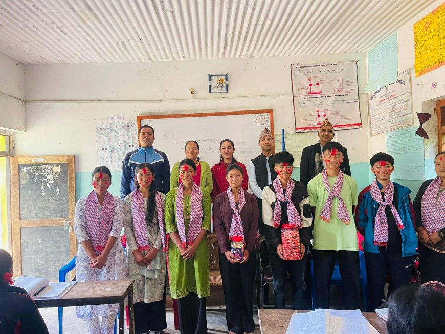 विद्यालयमा खुशी साटासाट तथा सरसफाई कार्यक्रम सम्पन्न