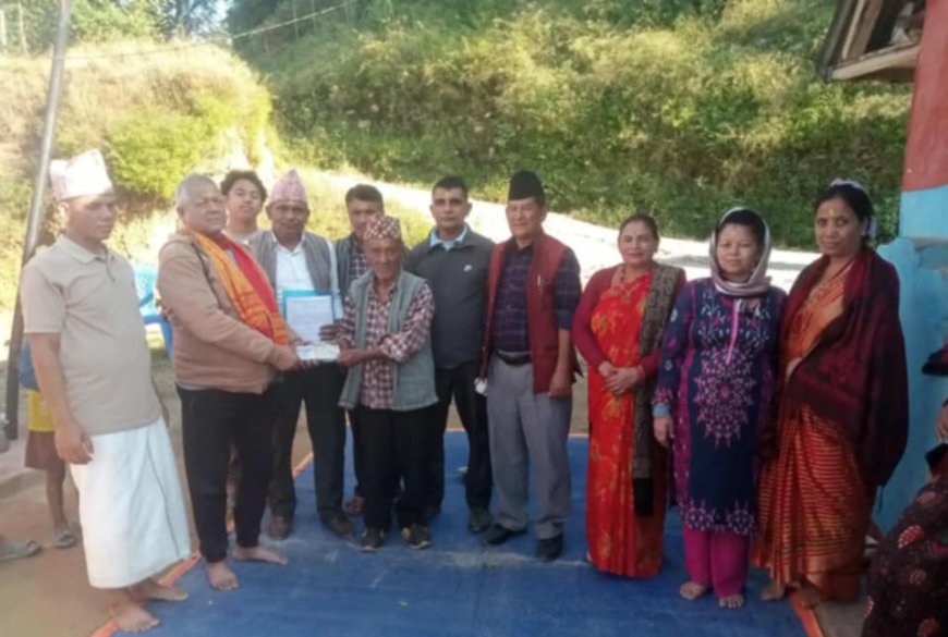 विद्यालयमा अक्षयकोष खडाः-अक्षय कोषका संस्थापकलाई विद्यालयद्वारा धन्यवाद प्रकट